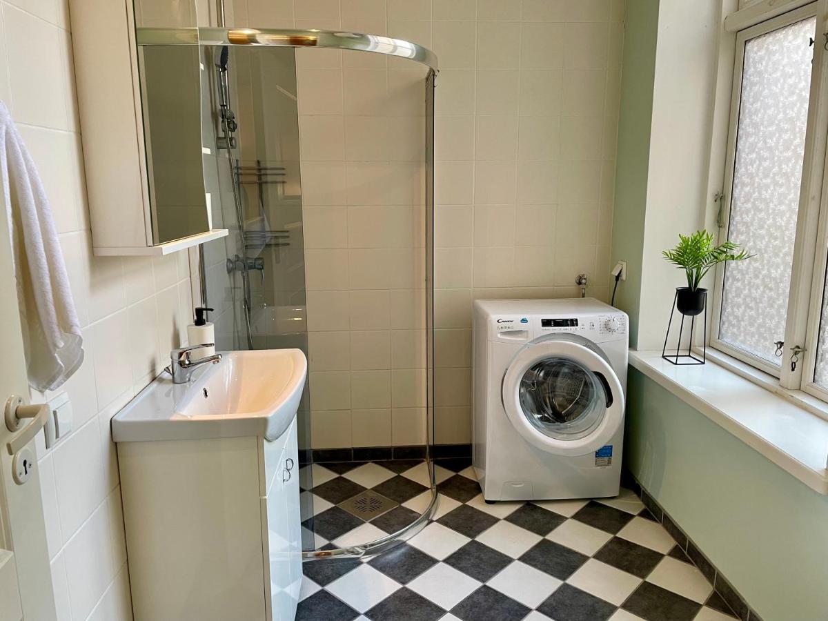 Spacious Holiday Apartment With Wifi And Parking Parnu Exterior photo
